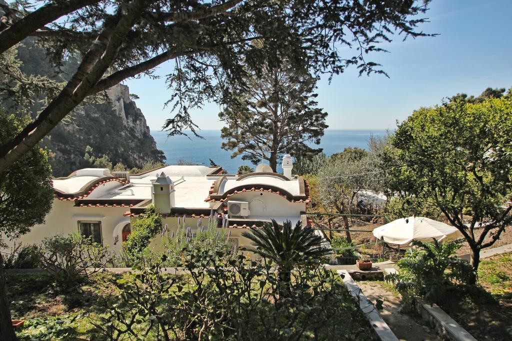 Casa Augusto B&B Capri Bagian luar foto