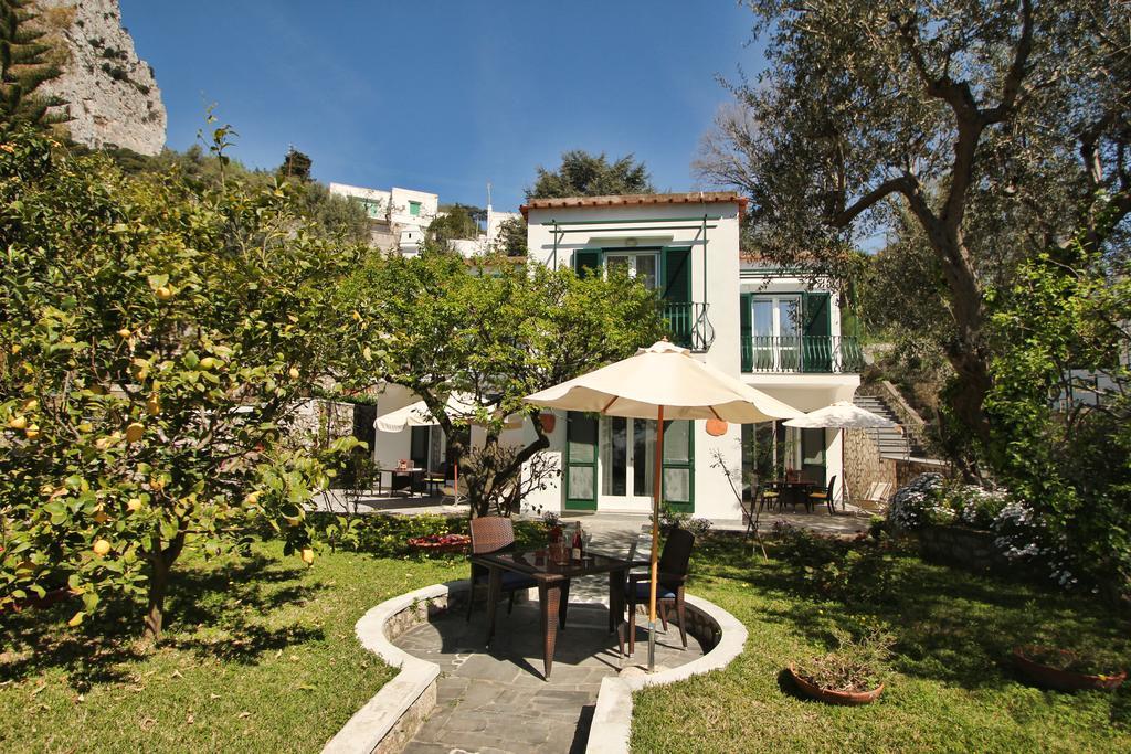 Casa Augusto B&B Capri Bagian luar foto