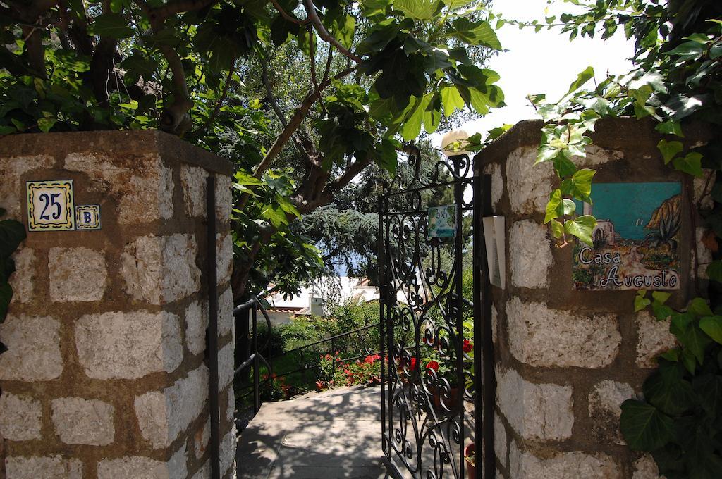 Casa Augusto B&B Capri Bagian luar foto